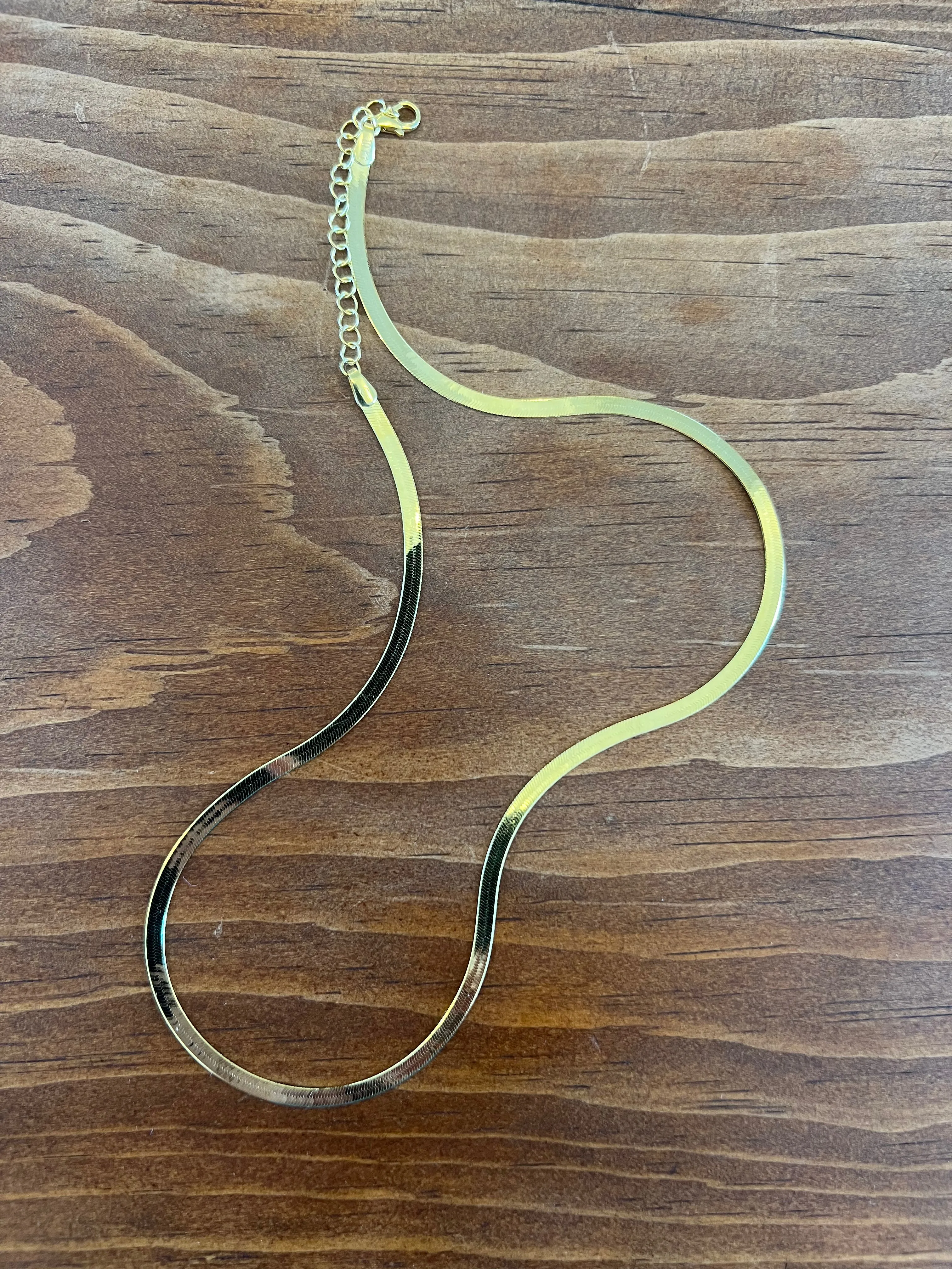 10k Solid Gold 2.5mm Herringbone Necklace (16" with extender to 18")