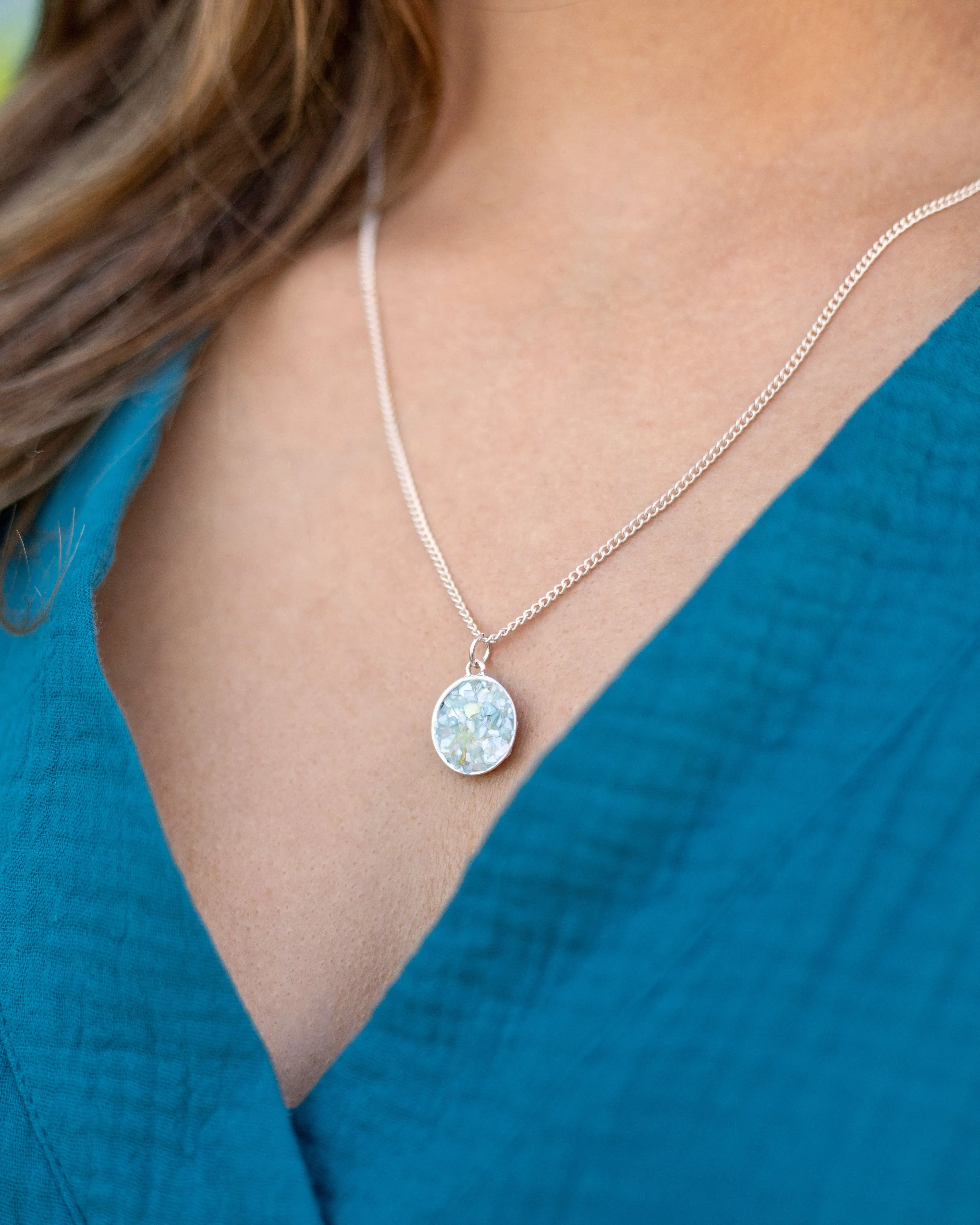 Bella Necklace - Blue/Ivory