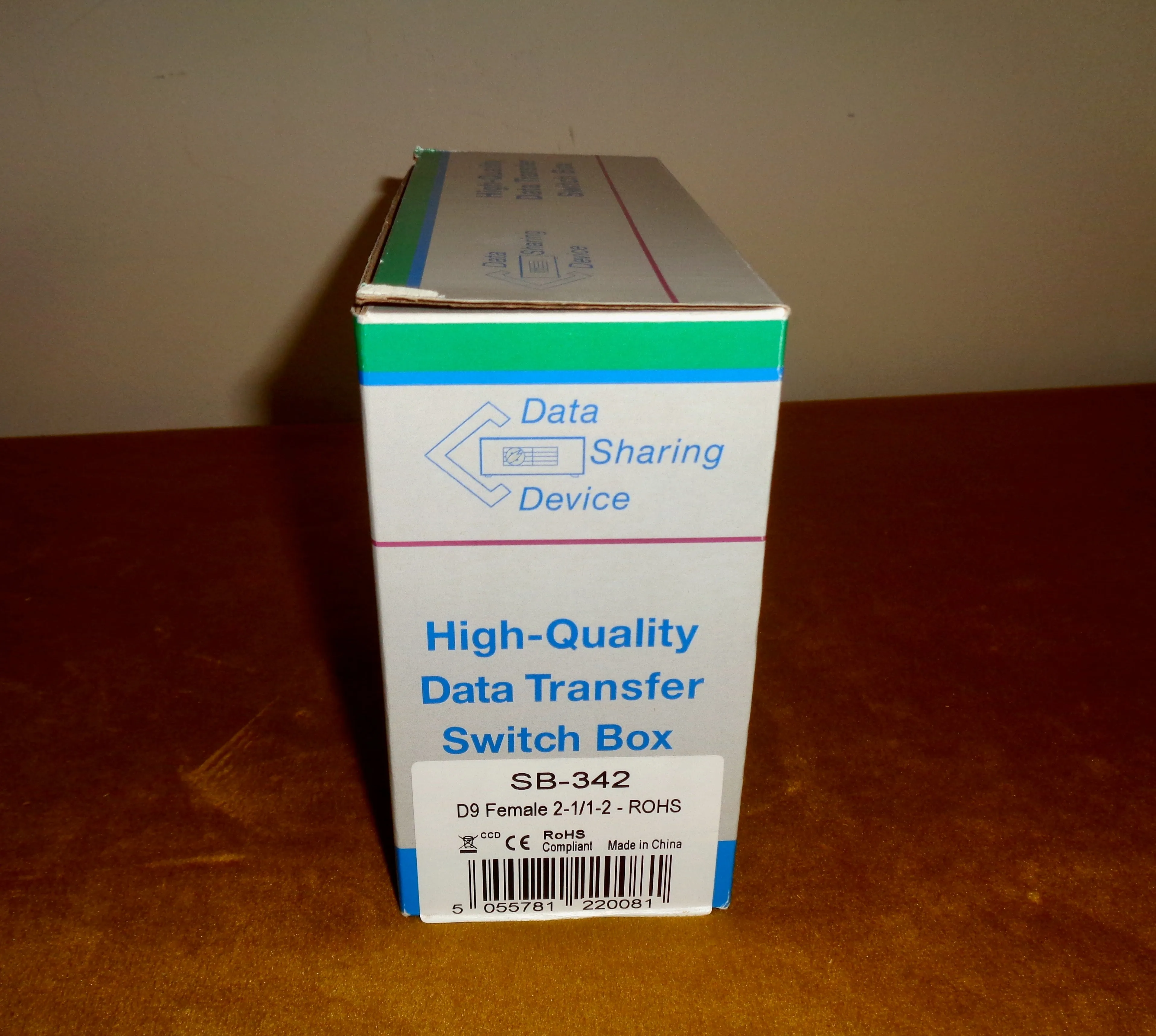 Preowned DW9AB Manual Data Switch Box Providing DB9F to 2 DB9F 2-Way Peripheral Sharing