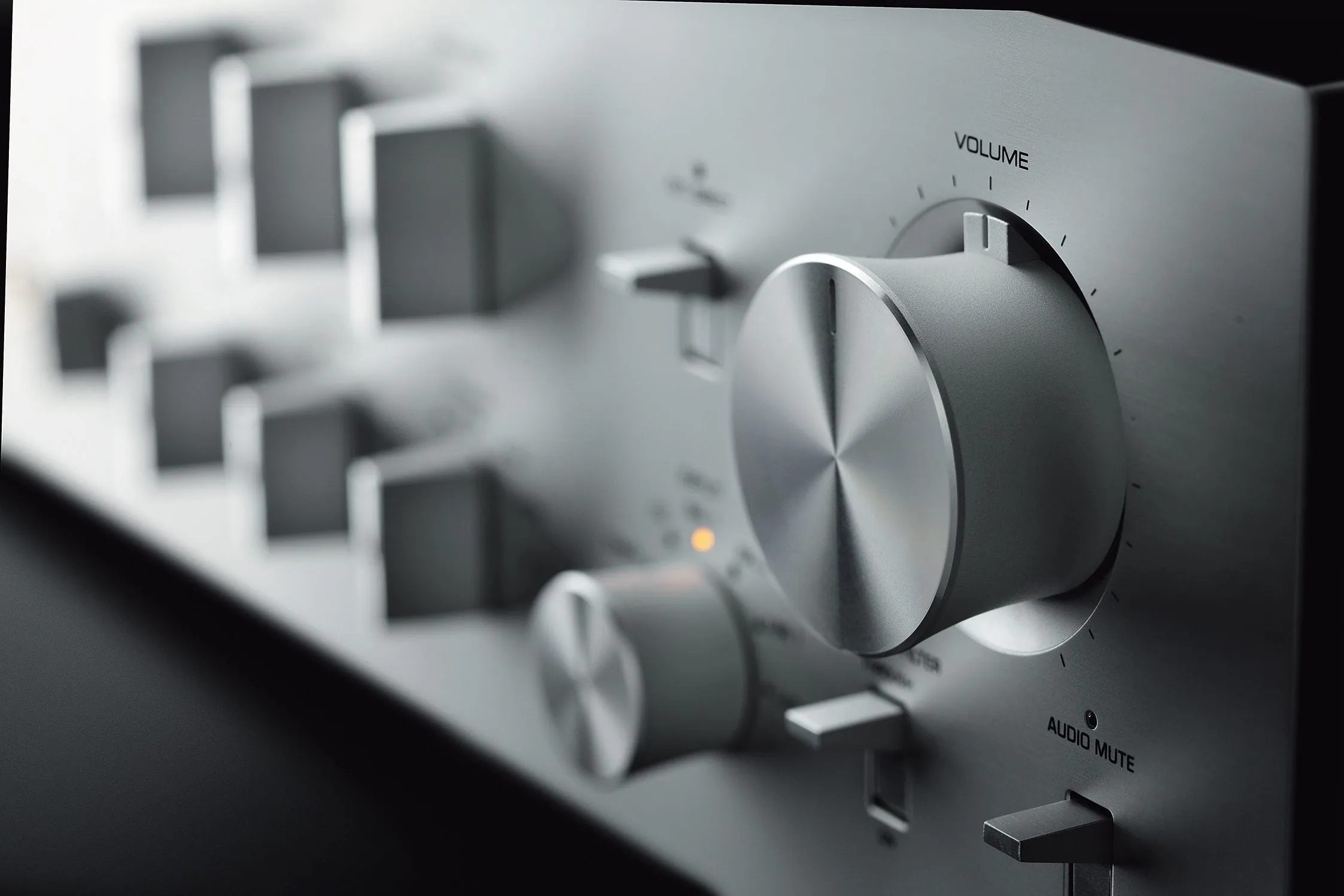 Yamaha C-5000 2-Ch Premium HiFi Pre-Amplifier